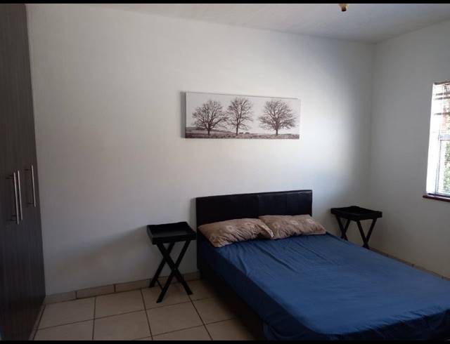 2 BEDROOM APARTMENT RENTED IN HUMEWOOD